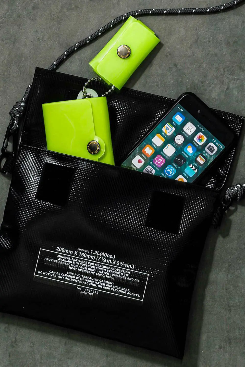 Penco Carry Tite Case – M Size